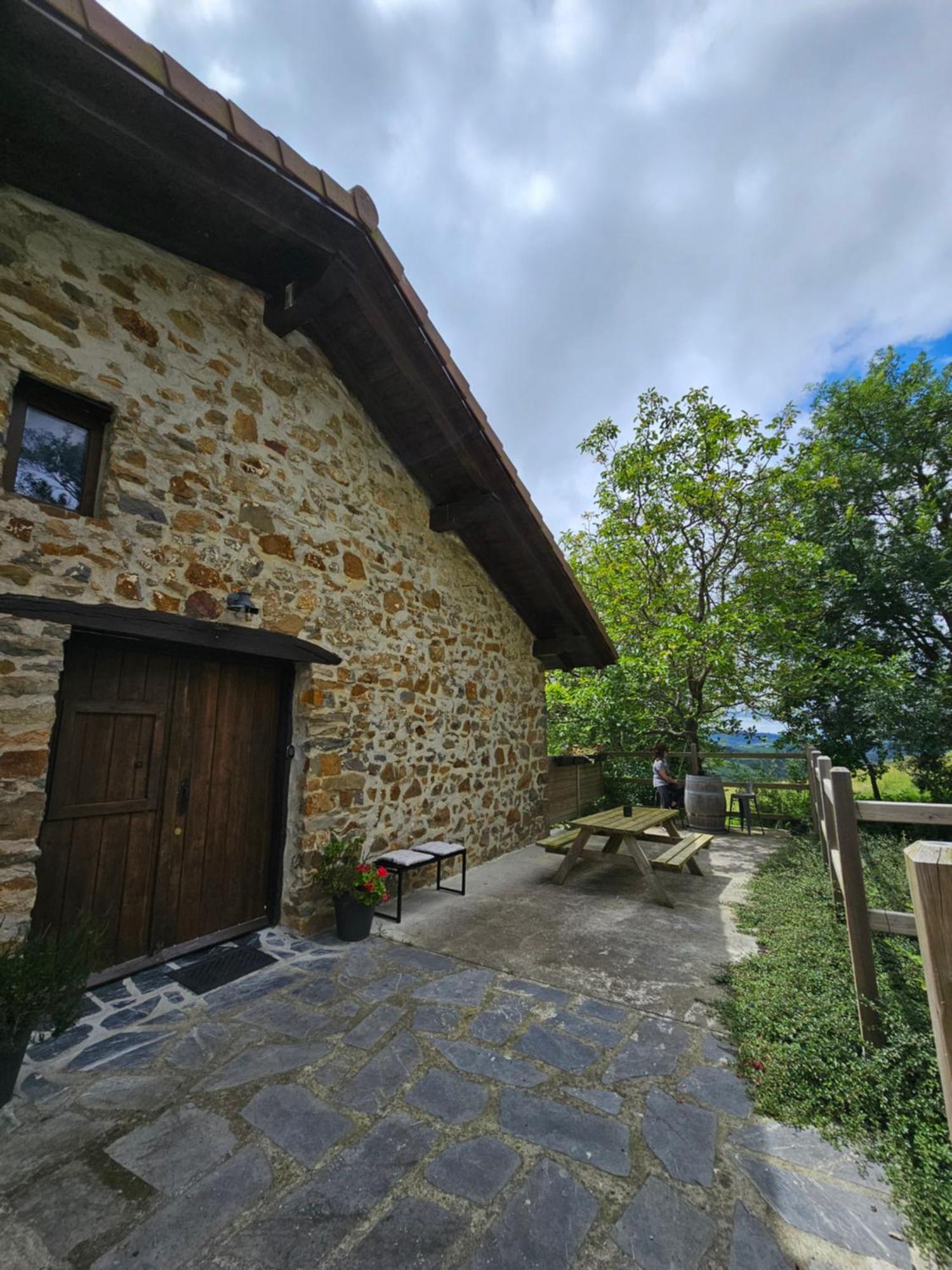 Arbela Apartamentuak Aia Exterior photo