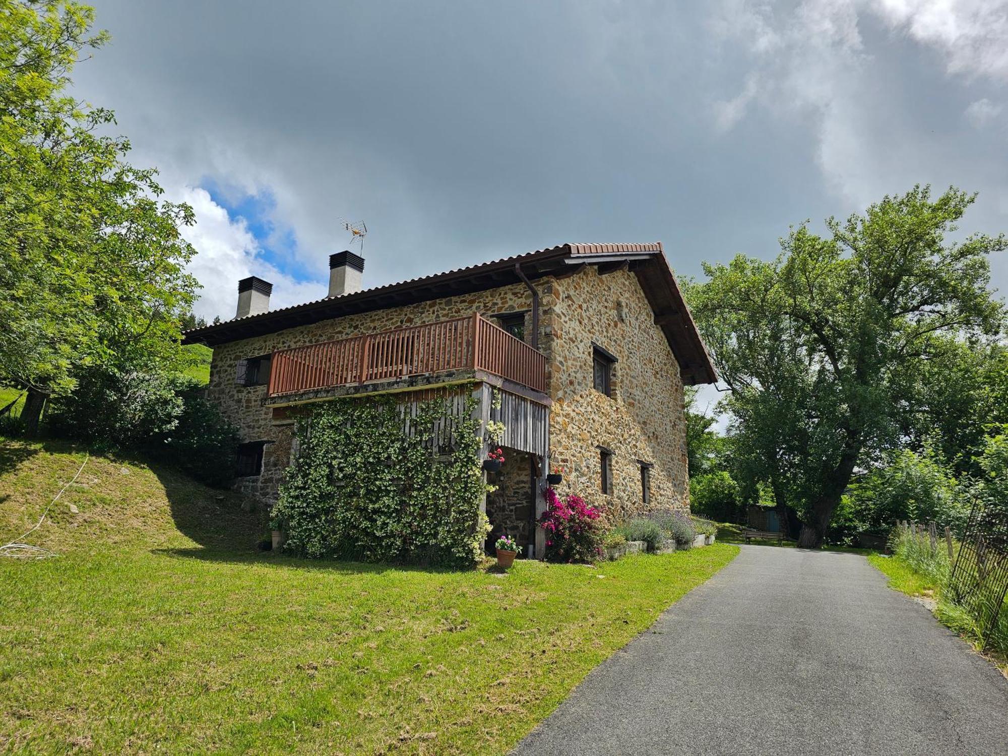 Arbela Apartamentuak Aia Exterior photo
